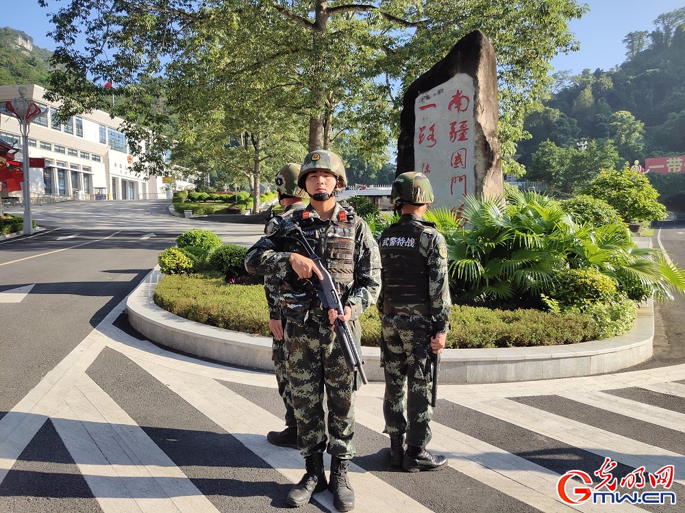 【祖国，请放心】武警凭祥中队：友谊关 木棉红 忠诚守卫南国门