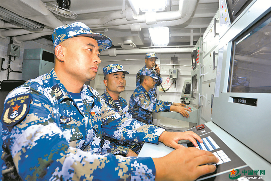 砺剑沧海！直击海军某护卫舰支队多型武器实射训练
