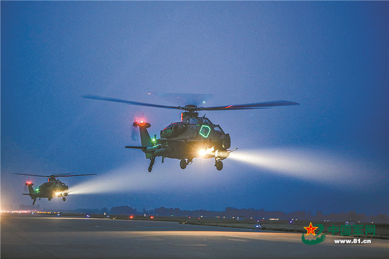 星夜练兵淬剑锋 昼夜砺翅战海空