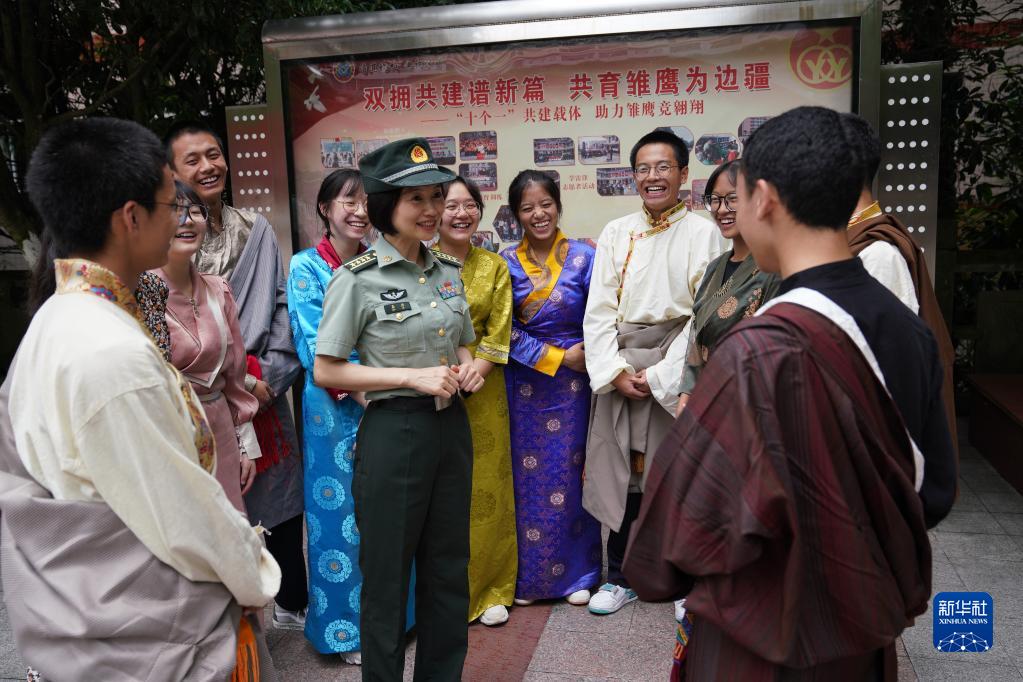 新时代聚力铸魂育人的“播火者”