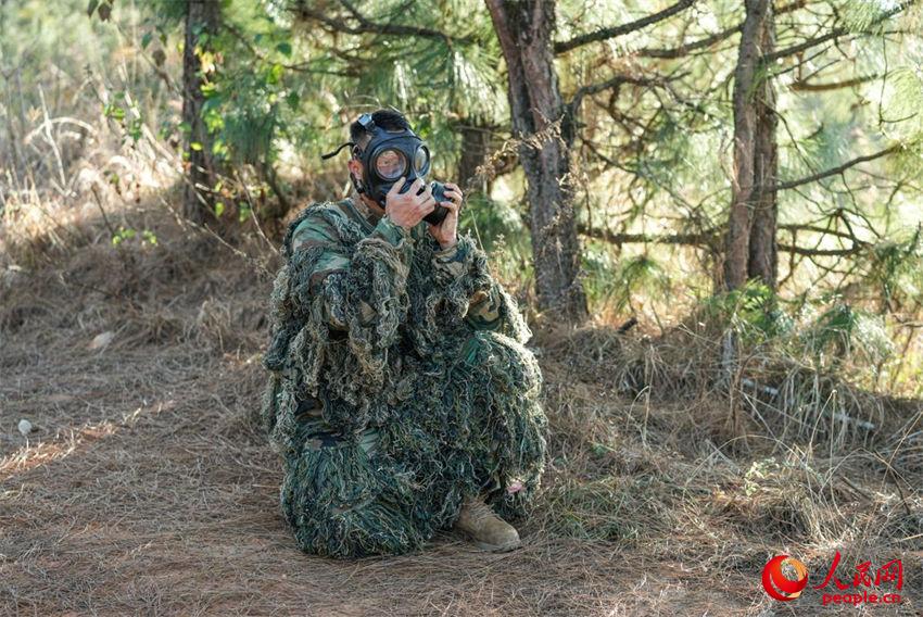 侦察尖兵滇西高原开展野外侦察渗透实战化训练