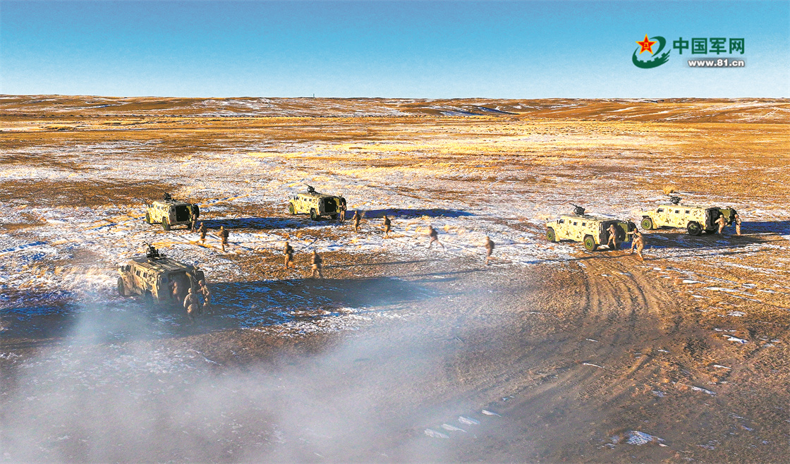 聚焦冰封雪裹练兵场，领略兵与冰、血与雪的激情碰撞