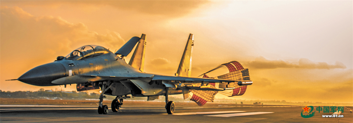 空军航空兵某旅跨昼夜飞行训练影像