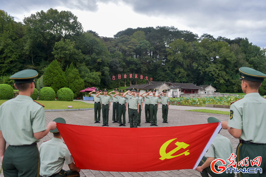 武警龙岩支队上杭中队根植红色沃土、服务驻地建设记事