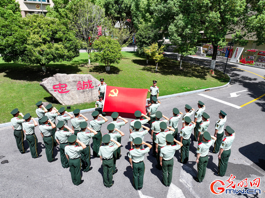 武警上海总队执勤第二支队某中队推动高质量发展记事