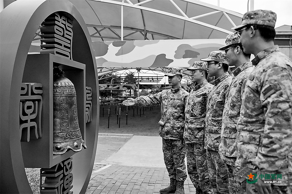 三个基层单位强化文职人员纪律教育的见闻