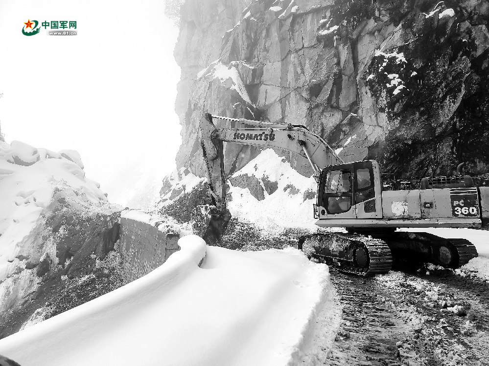 墨脱边防:从“路在远方”到“路在脚下”