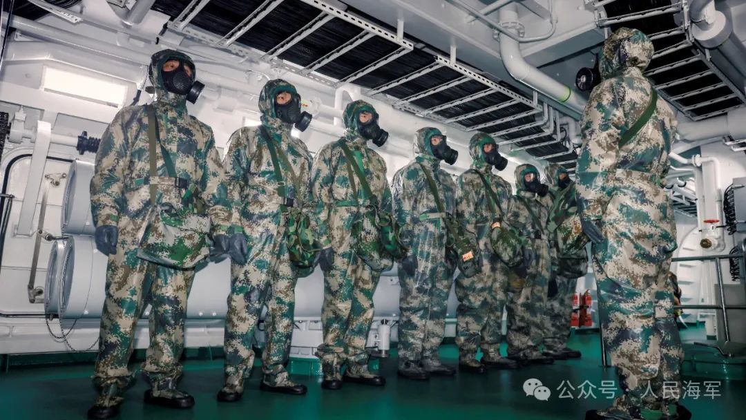 单舰直出,“万吨大驱”实战化训练压迫感十足