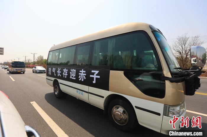 消防烈士李梦豪骨灰安葬家乡河南 消防烈士李梦豪骨灰安葬家乡河南