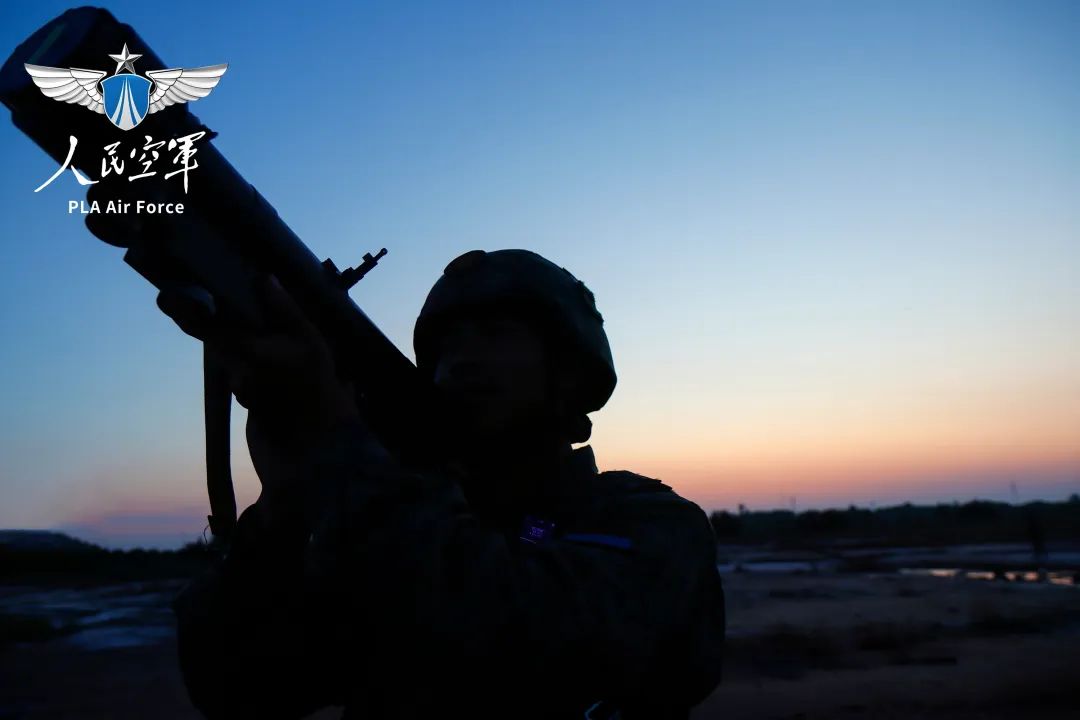 接令就走、进驻就打,“防空利箭”深夜高强度连续战斗 图片