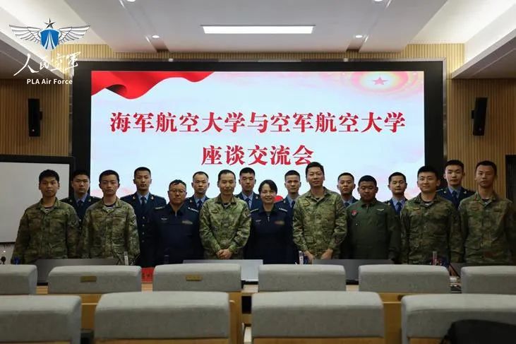 六对六模拟空战对抗,空、海军飞行学员上演“王牌对王牌”! 图片