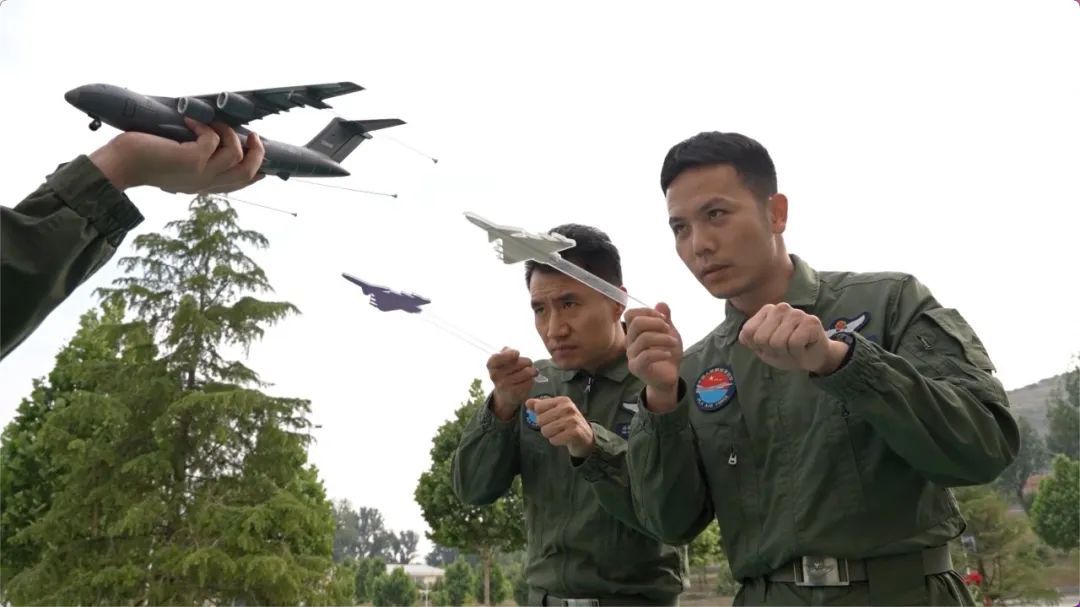 空中加油专项训练!空军首次在院校组织实施!