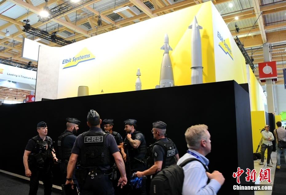 第55届巴黎航展揭幕 中国航空产品集中亮相