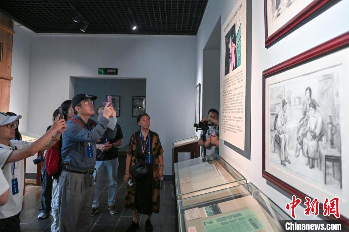 台青走进建川博物馆聚落：抗战是两岸同胞共同的记忆