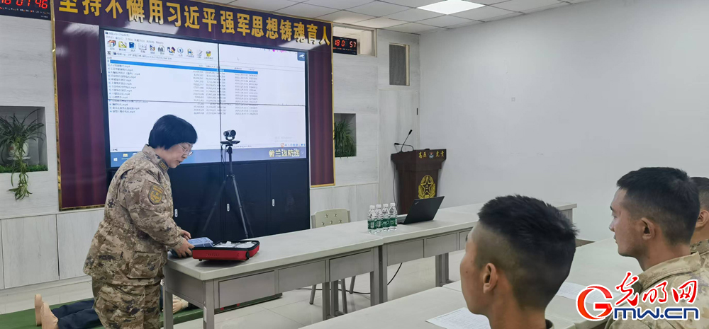 一场手把手的急救培训在4000米高原火热开展