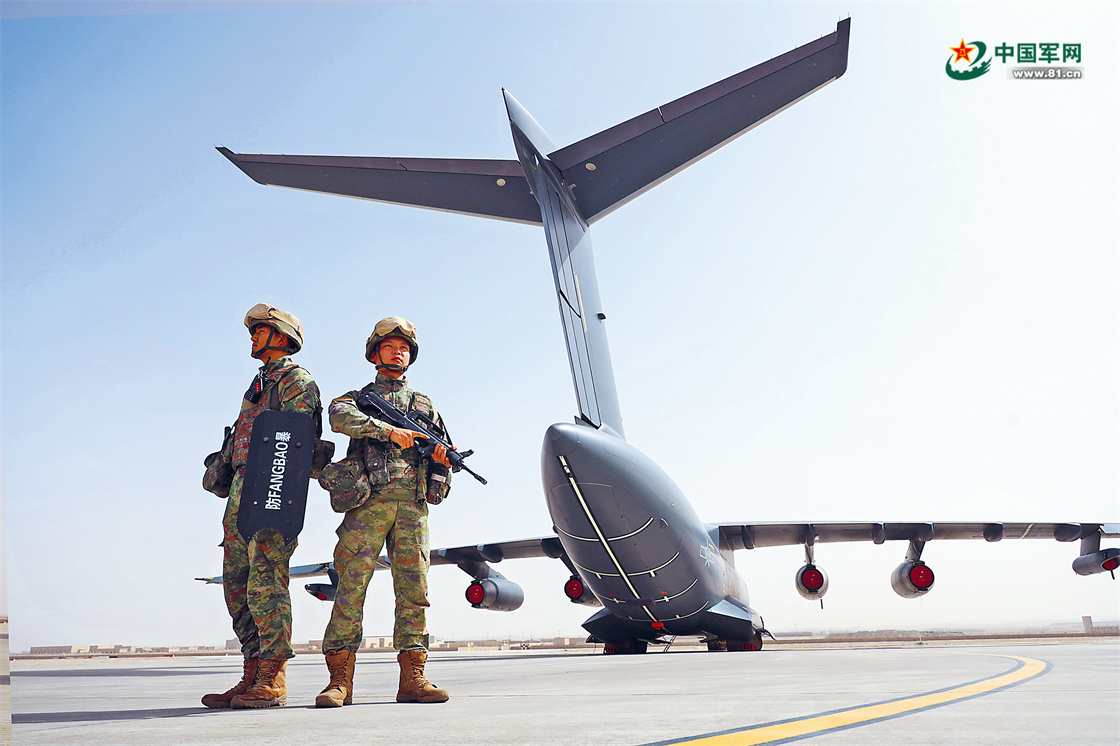 新时代哨兵在科技赋能下,为祖国放哨、为战鹰站岗