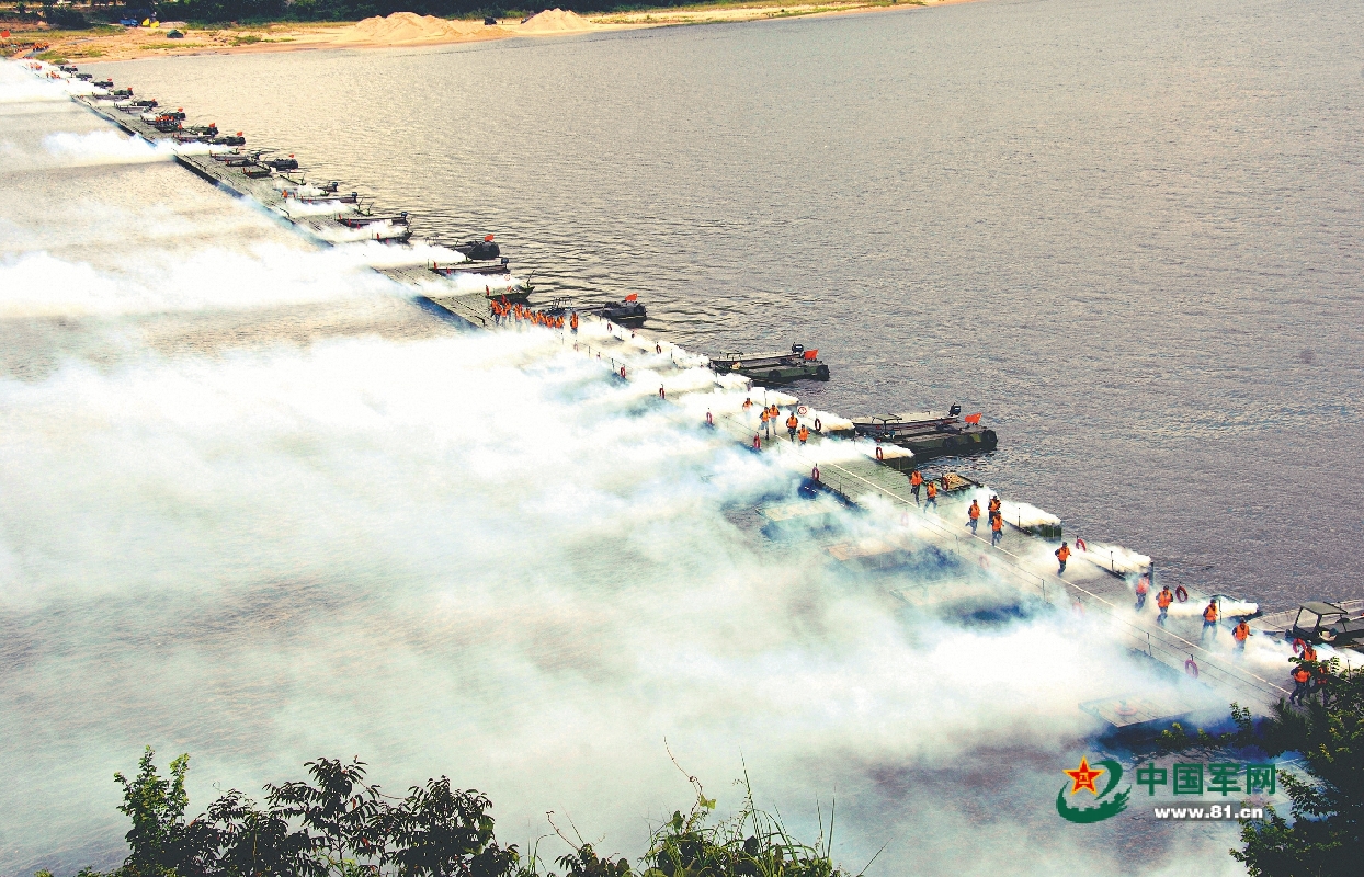 军营观察丨舟桥兵:跨越天堑铺通途