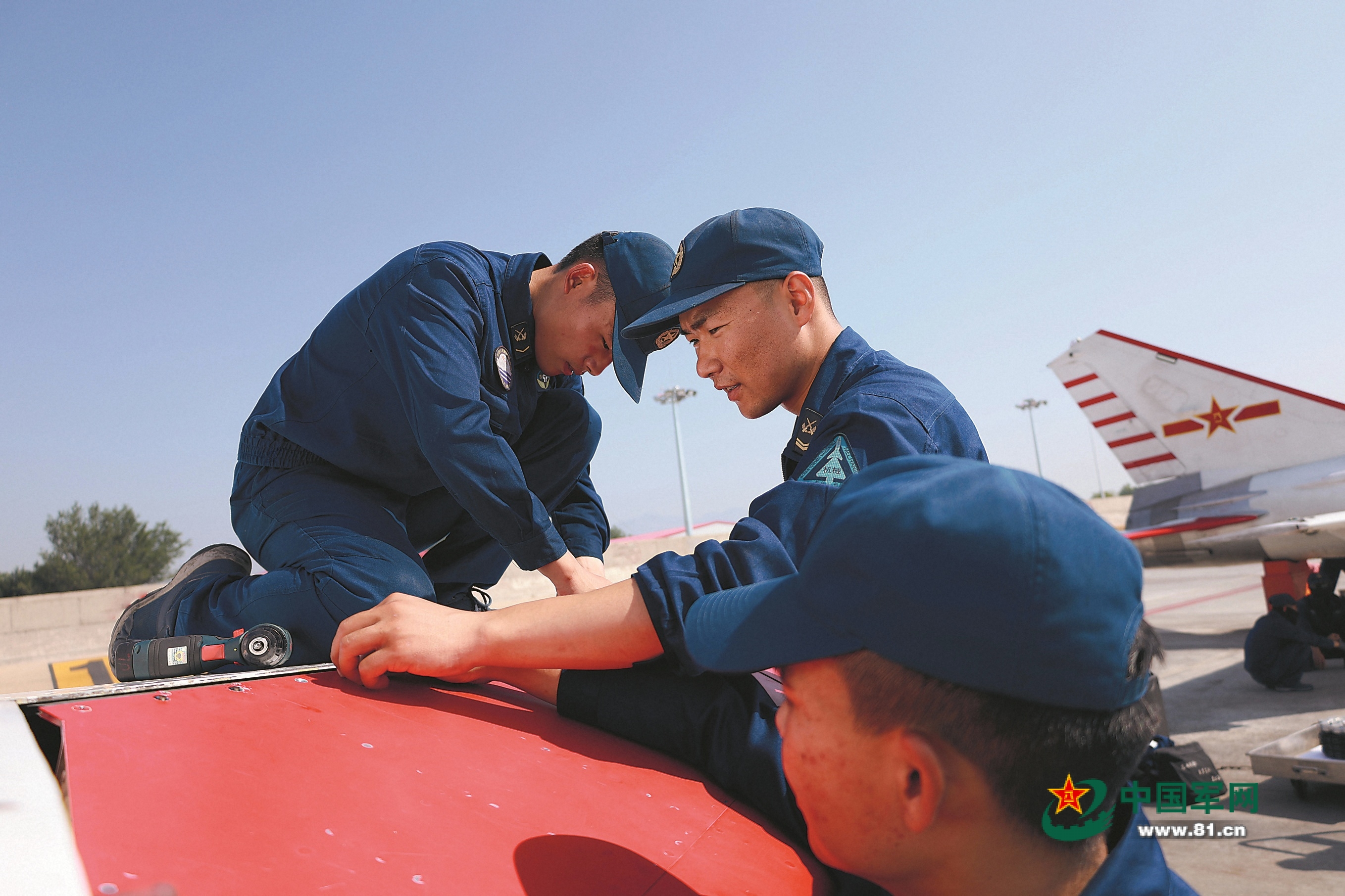 9.5万架次:安全保障的“张弛之道”