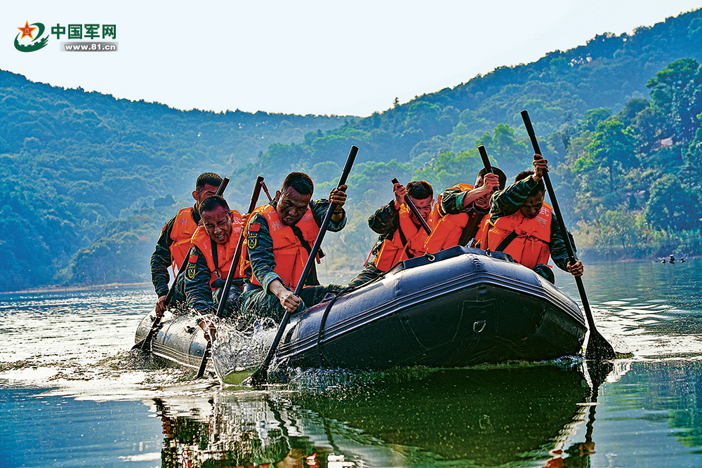 武警广东总队党委推动政治工作回归本真闻思录:做沉潜之功 求厚重之效