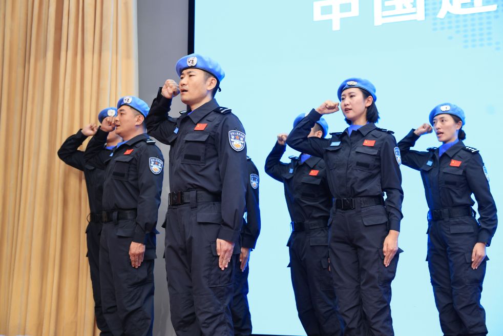 中国赴联合国两任务区维和警队出征仪式举行