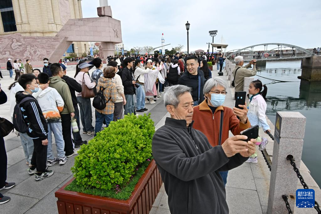 海军节带热“海博游”