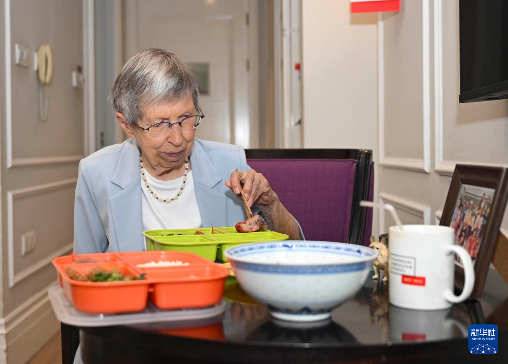 寻找照片中的TA·抗战胜利80周年丨龙华集中营幸存者白丽诗：在伤痕之上播种和平