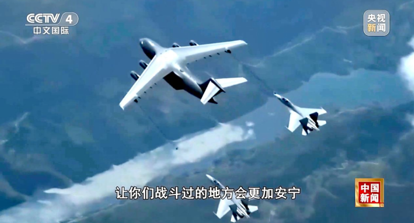 广东东莞：“3个歼-20”罕见同框