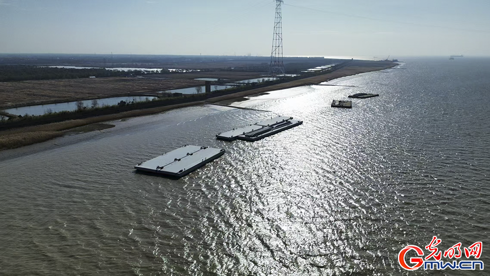 上海海警局:科技赋能立体管海 海域综合治理效能持续提升 上海海警局:科技赋能立体管海 海域综合治理效能持续提升